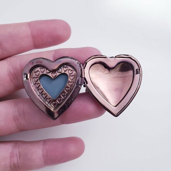 RARE VINTAGE Betsey Johnson Heart Locket Ring - Picture 3 of 4